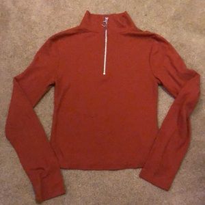 zip up top